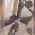 Obraz Petr Písařík V trávě, 2006, průmyslový odpad - různé materiály, 133 x 24 x 11 cm
